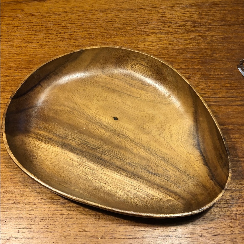 Hand Crafted Brown Leaf-Shaped Wood Serving Platter
